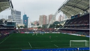 现在香港看足球的人多吗？这项活动如今还有吗？