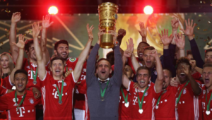 德国足球:以少胜多的激情演绎与传奇时刻