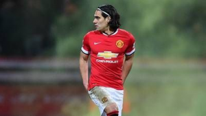 足球带发带有啥用吗?解析发带在足球运动中的多重作用