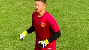 足球手套防冻，耐克品牌的足球手套能用吗？