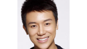 波特现在在踢足球吗