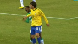 足球教练会被红牌罚下吗？规则解读与赛场实例探讨