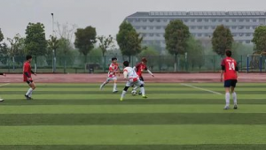 足球小组赛真的没有观众吗？背后原因值得探究