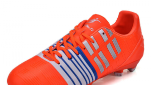 定制系列足球鞋推荐，哪款能成为你的赛场利器？