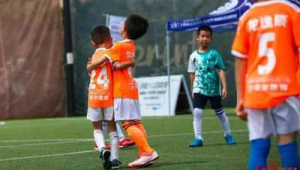 8岁开始练足球晚不晚？开启足球梦想的最佳时机探讨