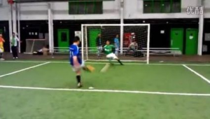 足球守门员能否参与点球环节，背后规则与争议全解析