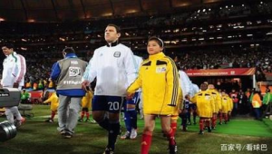 足球球员入场有什么要求吗