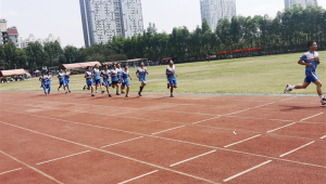 广东中考体育是否必须考足球引关注