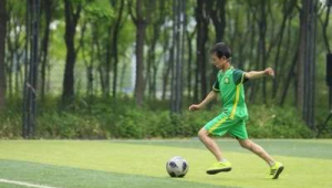 17岁学足球好去处，探寻让足球梦绽放得更好看的学习之地