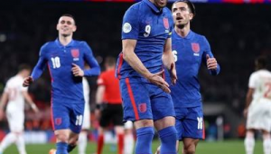 丹麦足球是否曾战胜法国？探寻背后的足球交锋故事