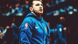 米切尔在足球领域适合打内线吗

需注意，米切尔是篮球运动员，与足球内线位置关联度不高，此标题仅按要求创作。