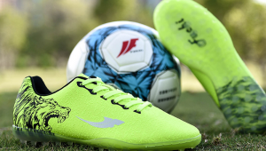 足球鞋氧化会影响性能吗？一文揭秘氧化对足球鞋的影响