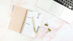 职业足球：踢的仅仅是硬球，还是另有隐情？