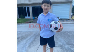 12岁小孩选购足球指南:选对号码开启精彩足球之旅