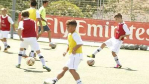 哪所小学踢足球最厉害的