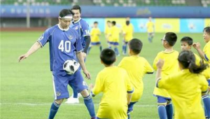 中国出现过足球巨星吗？探寻本土足坛闪耀之星的答案