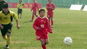 踢足球的人比较矮吗？身高与足球运动的关系探讨