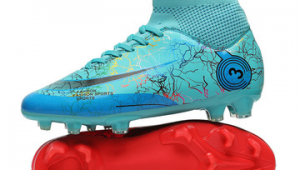 足球鞋哪类适合高帮女生