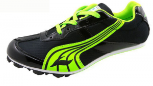 女生疑问：跑鞋究竟是不是足球鞋