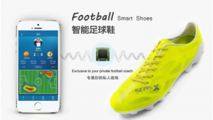 小米足球鞋推荐：哪款足球鞋既好看又能助力球场驰骋？