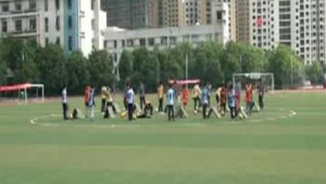 足球考试中脚内侧传球是否可用