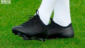 阿迪与耐克足球鞋怎么选？全方位对比助你挑出心仪款