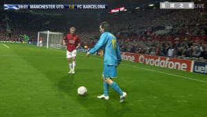 欧冠决赛激战落幕 究竟哪支球队最终捧起冠军奖杯？