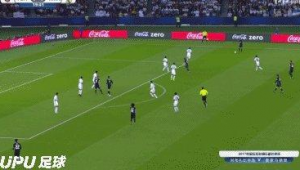 足球往后起球是否算犯规,规则解析与争议探讨