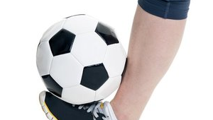 哪双运动鞋最适合踢足球?全方位解析助你找到最佳之选