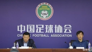 国外当足球教练工资高吗