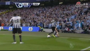 被足球踢到裆部有事吗？后果严重程度及应对措施全解析