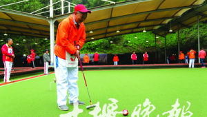 十堰哪里有公共足球场吗