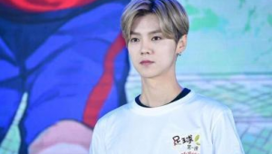 男生穿秋裤能踢足球吗？探讨秋裤对足球运动的影响