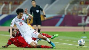 阿曼足球是职业联赛吗