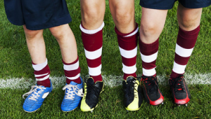 足球鞋大容易受伤吗？探究足球鞋尺码与运动损伤的关联