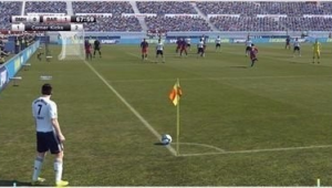 踢足球时角球是否需要吹哨，这一问题引发思考