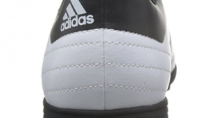 女性足球鞋钉子防滑吗？关乎运动安全与体验的关键疑问