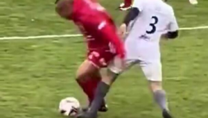 足球比赛中穿裆铲球是否可行探讨