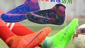 选足球课，买球鞋是必要之举？还是另有考量？