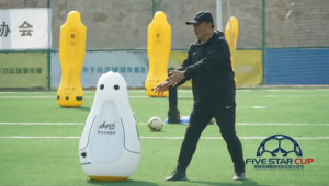 足球教练是博士生吗