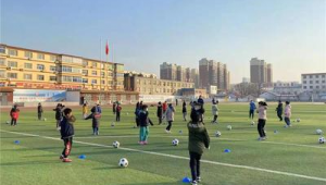 保定有学足球的地方吗