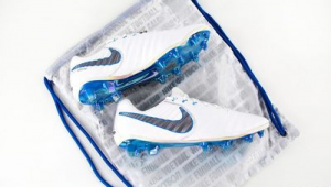 哪款足球鞋能印名字?满足你个性化需求的足球鞋大揭秘