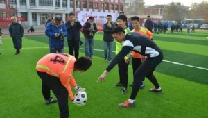 小学阶段能否踢足球及适合踢球的年龄探讨