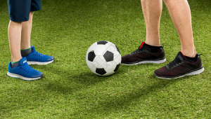 踢足球有腿毛正常吗？探究其背后的真相与影响因素