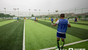 足球横梁碰撞声音大吗？探究那震撼瞬间背后的声响秘密