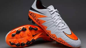 耐克低价足球现在能买吗