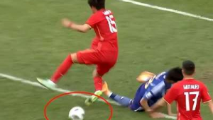 足球允许手部拉扯吗 背后原因深度剖析