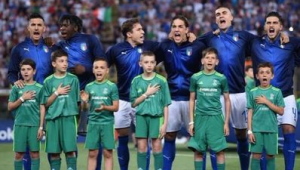 意大利足球离复兴近吗？现状、挑战与未来复兴之路的探寻