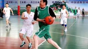 踢足球大腿会拉伤吗