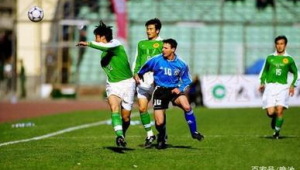 足球史上能进10球吗今天